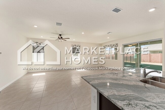 Building Photo - 4170 NW 48th Ter Rd