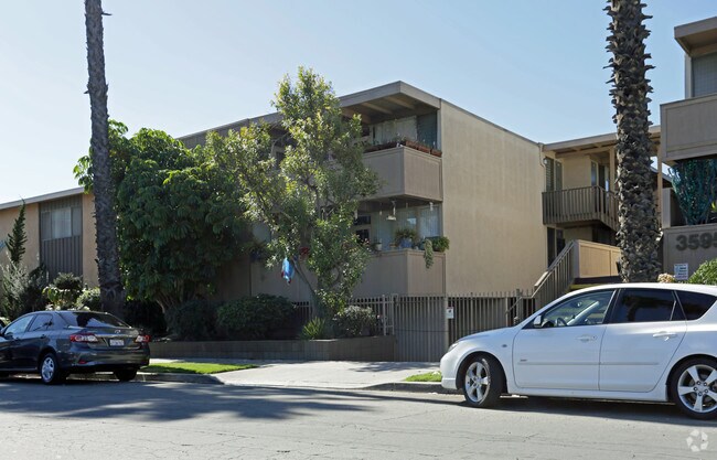 Building Photo - 3595 Elm Ave