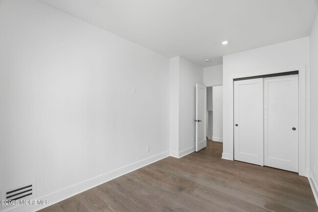 Building Photo - 9 Minerva St