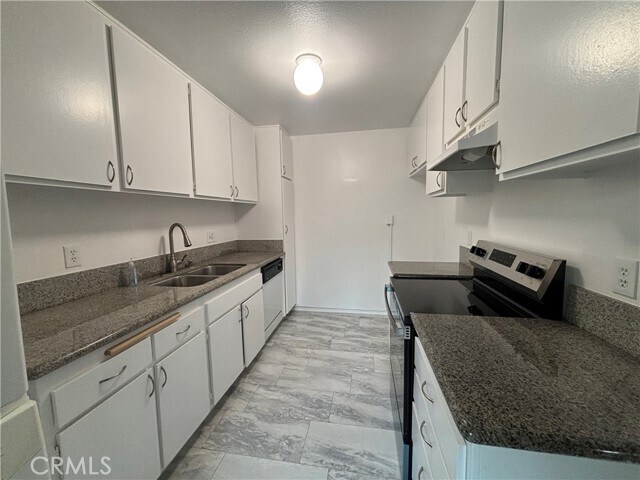 Building Photo - 17050 Colima Rd
