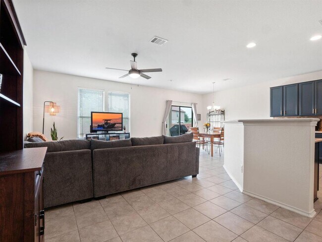 Building Photo - 705 Autumn Sage Way