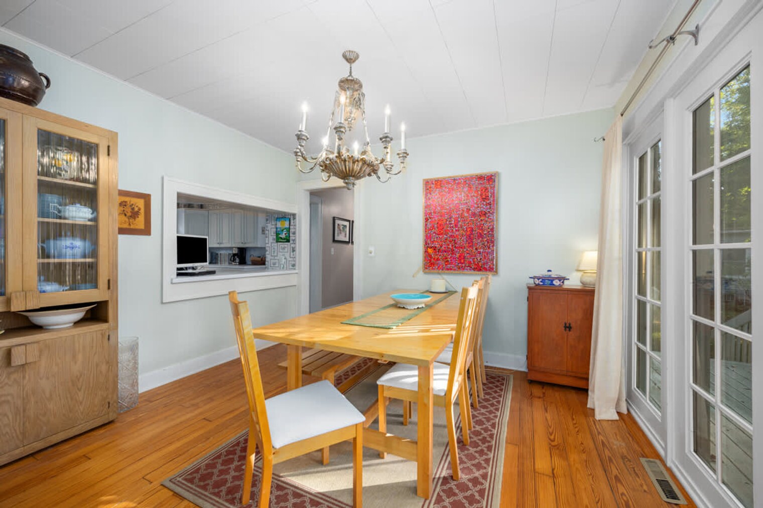 Building Photo - 630 Pleasant St