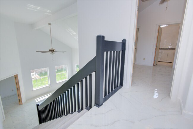 Building Photo - 4427 Waterfall Way
