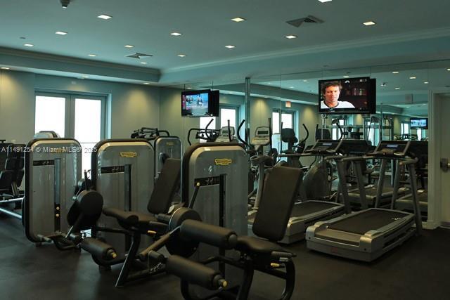 Building Photo - 150 Sunny Isles Blvd