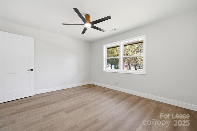 Building Photo - 1314 Anderson St