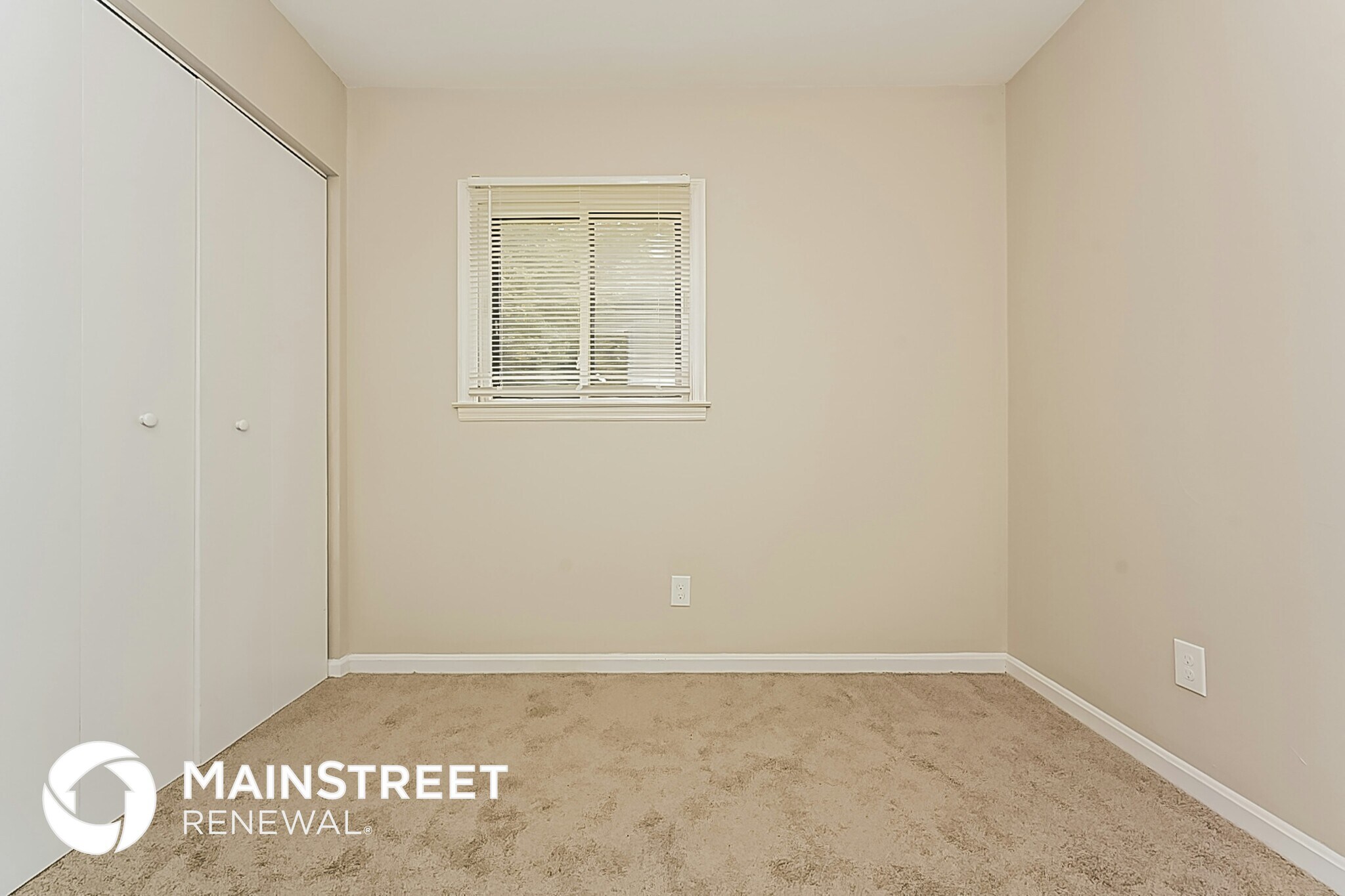 Building Photo - 5749 Cypress Ct