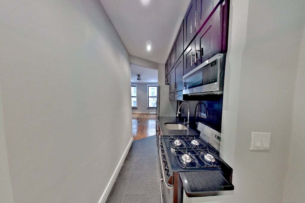 Building Photo - 51 Leroy St