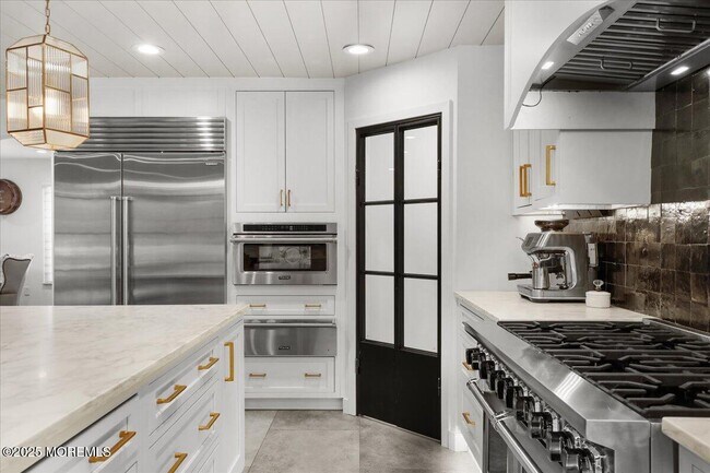 Building Photo - 0 Carriage Hill Dr