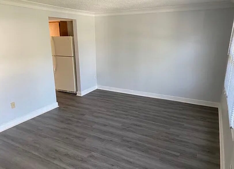 Building Photo - 9732 Springfield Woods Cir