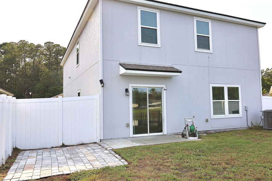 Building Photo - 3316 Garden Brook Rd