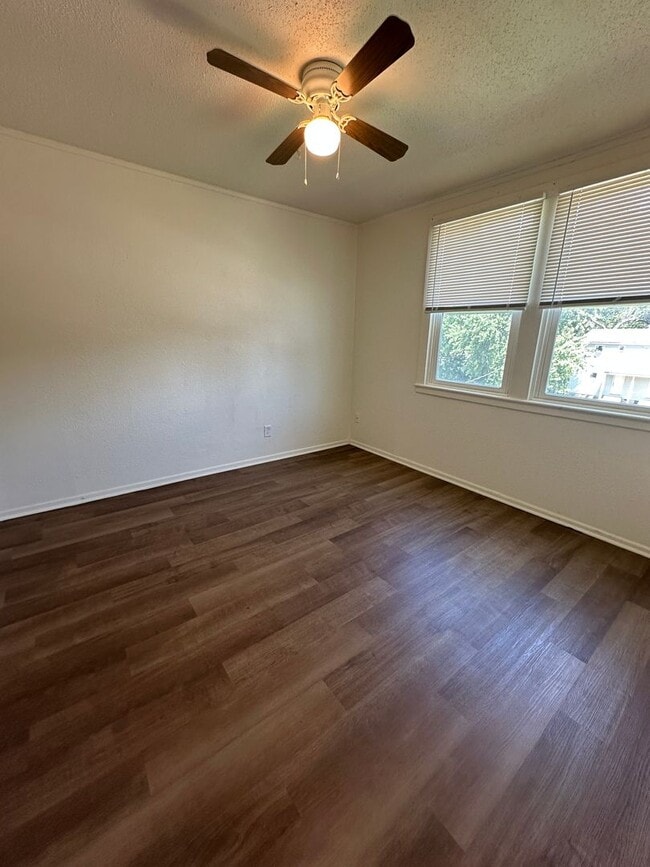 Building Photo - 54 Riley Manor Cir