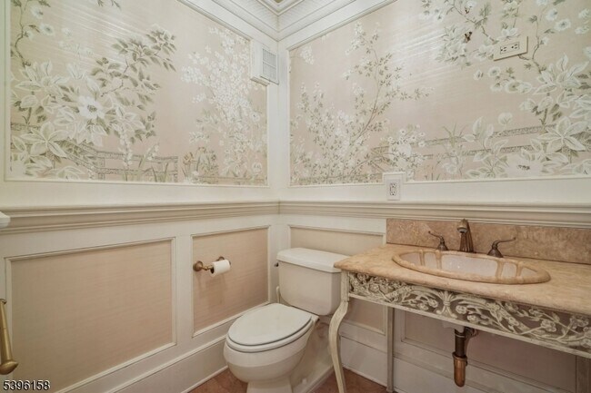 Building Photo - 1 Euclid Ave