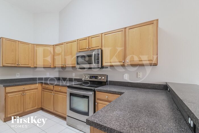 Building Photo - 657 Winding Lake Dr