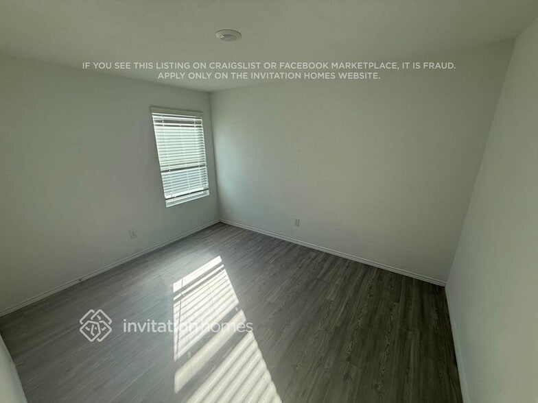 Building Photo - 14331 Estuary Pl