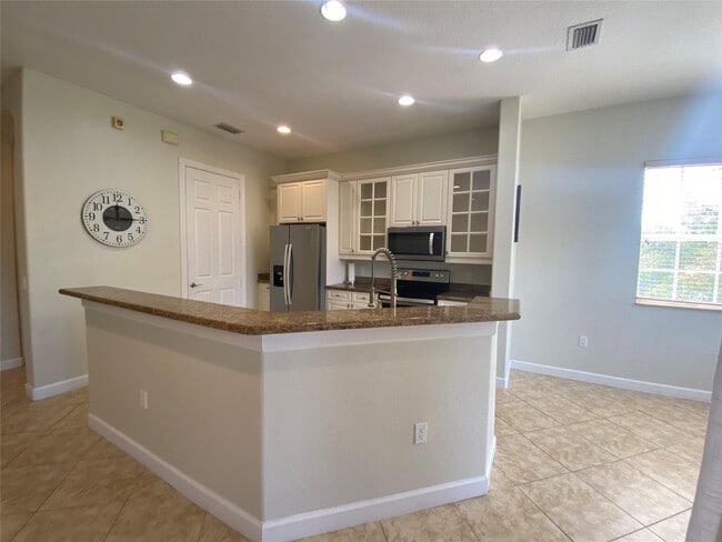 Building Photo - 8203 NW 128th Ln