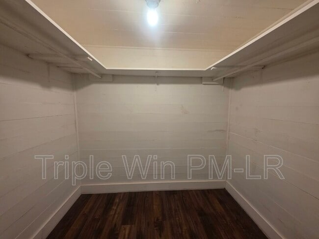 Building Photo - 609 N Morrill St