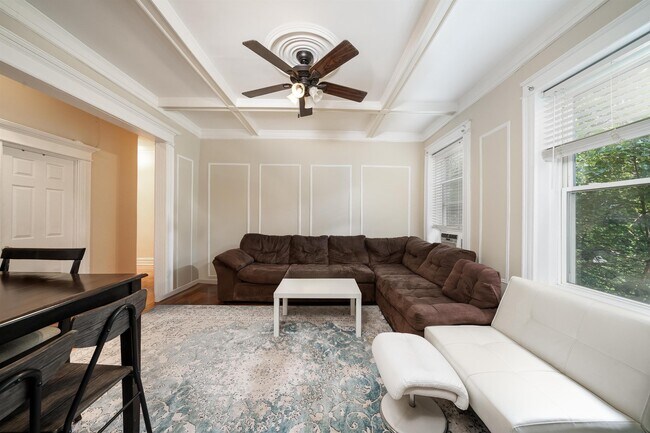 Building Photo - 66 Romaine Ave