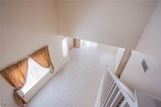 Building Photo - 10334 Wood Plank Ln