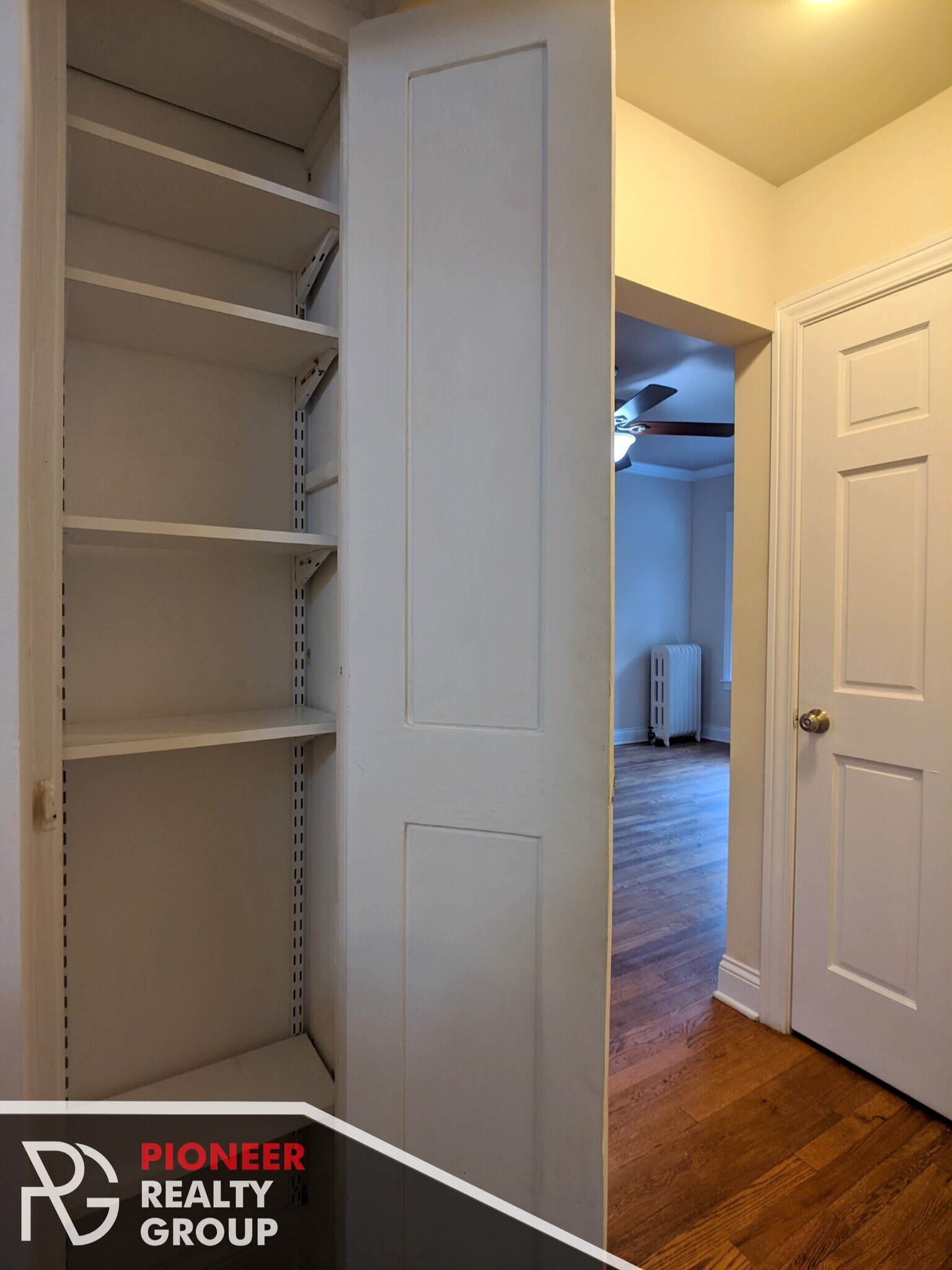 Building Photo - 736 W Addison St