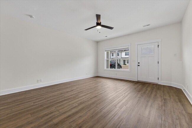 Building Photo - 309 Front Rdg Cir