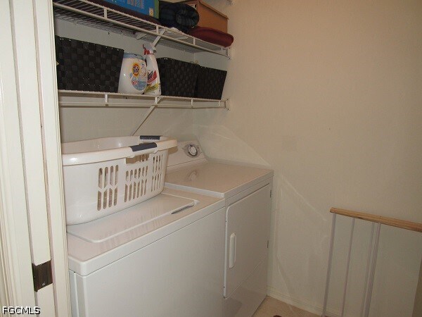 Building Photo - 10537 Washingtonia Palm Way