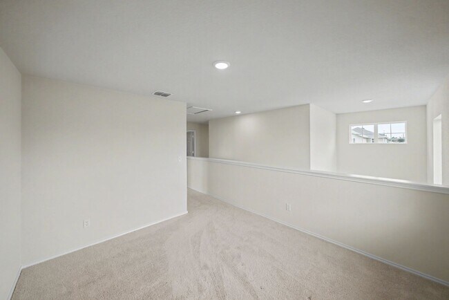 Building Photo - Open-Concept 3BR + Game Room Near Fort Sam & Randolph - Realtor Commission: $500