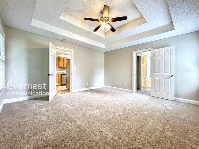 Building Photo - 19 Abbey Ln