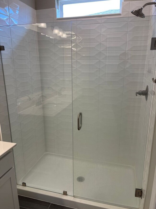 Building Photo - Move-In Special! Get 50% off your 2nd mont...