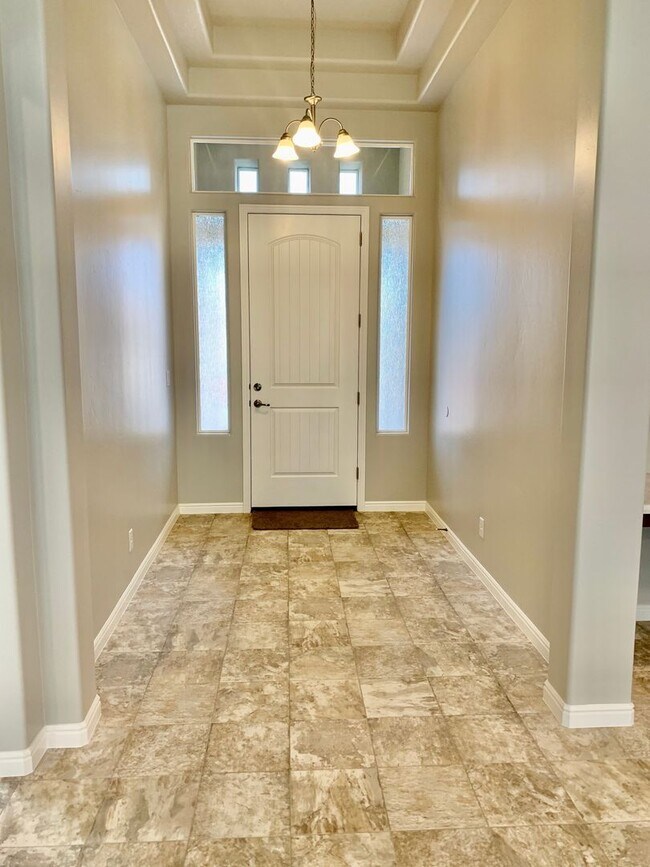 Building Photo - Beautiful 3-BR Home in Washington Fields