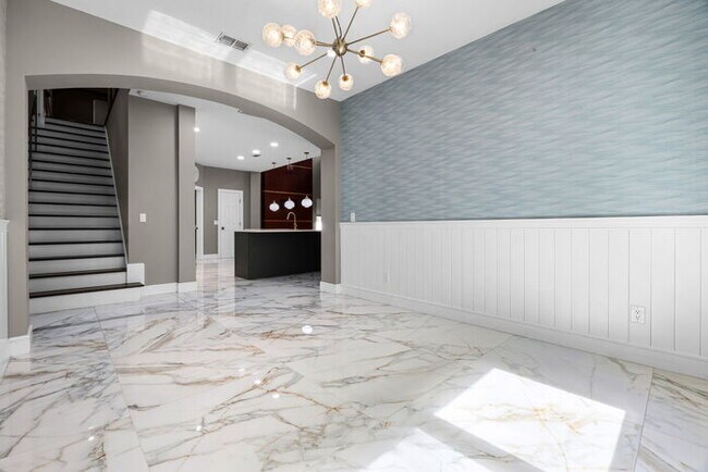 Building Photo - Fully Remodeled 5/4 Art Deco-Inspired Home...