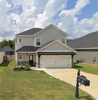 Building Photo - 28 Vineyard Dr