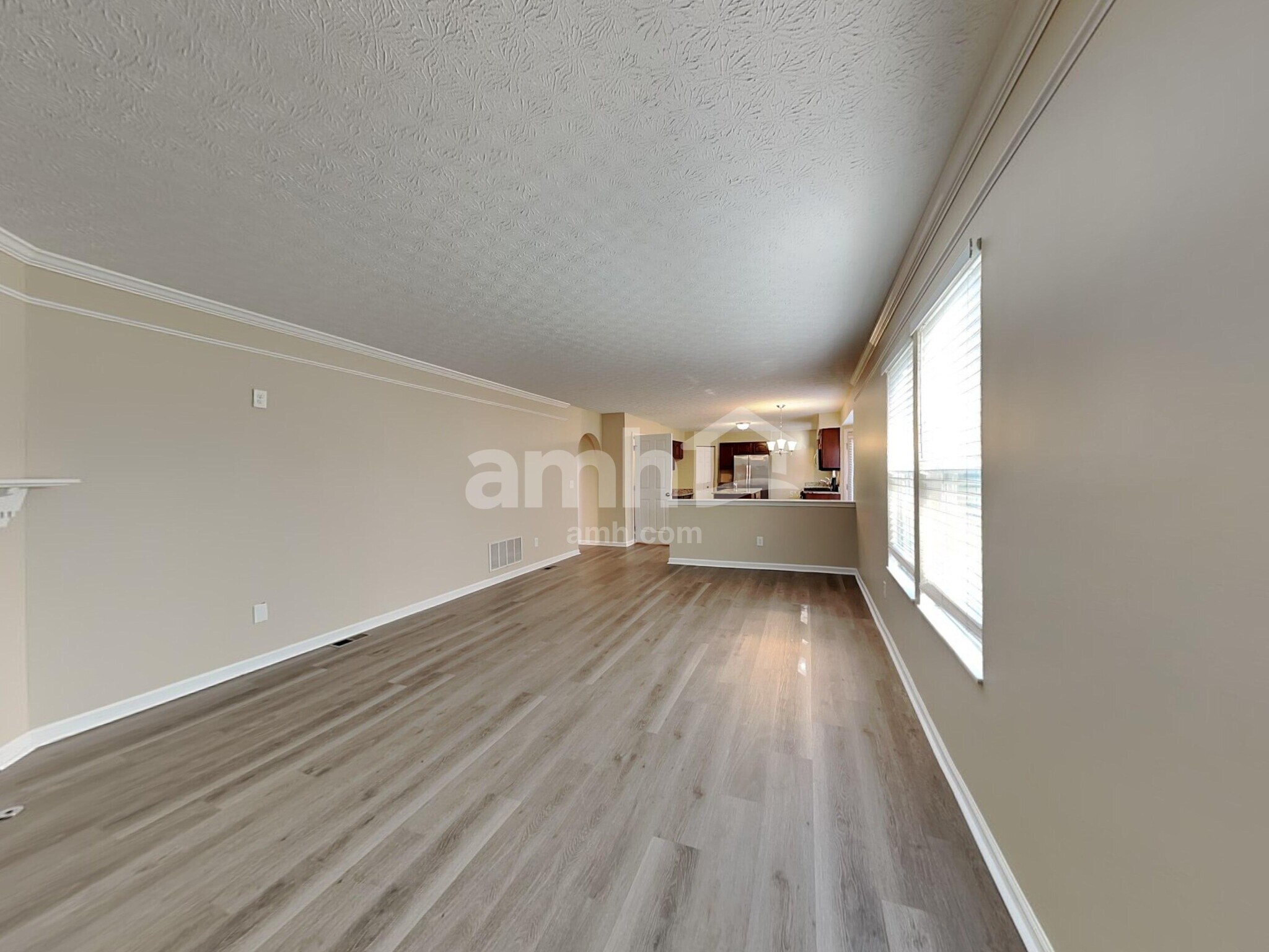 Building Photo - 80 Simsbury Ct