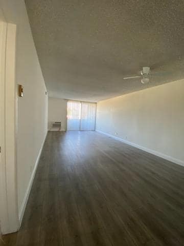 Building Photo - 300 S Gramercy Pl