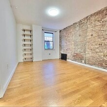 Building Photo - 1802 77th St