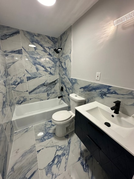 Building Photo - 1903 Country Ln