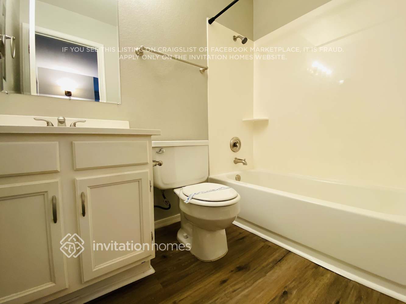 Building Photo - 1207 W Riviera Dr