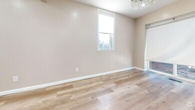 Building Photo - Huge Northeast Philly House for Rent