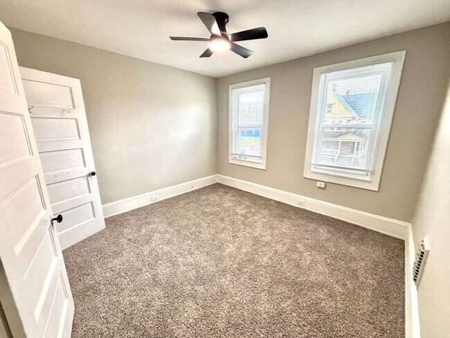 Building Photo - 6407 Dibble Ave