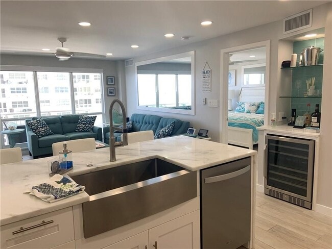 Building Photo - 133 N Pompano Beach Blvd