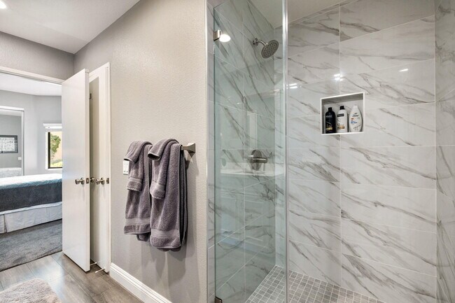 Building Photo - 54575 Shoal Creek