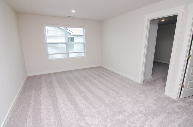 Building Photo - 170 Southwind Run