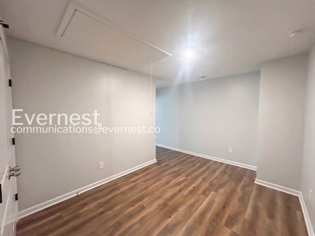 Building Photo - Modern 3-Bedroom Home in a Walkable, Bike-Friendly Community / Pet Friendly