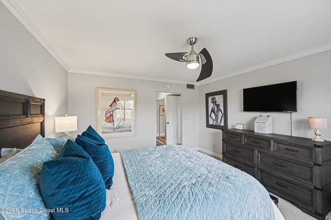 Building Photo - 2160 N Hwy A1A