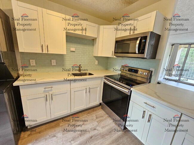 Building Photo - Waikalani Woodlands in Mililani’s. 2 bed, 1 bath and 2 parking condo