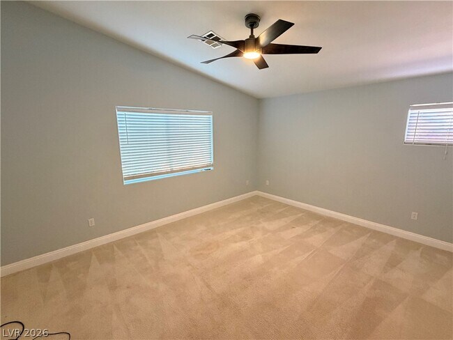 Building Photo - 7914 Villa Pintura Ave