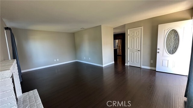 Building Photo - 2057 S Cherry Ave