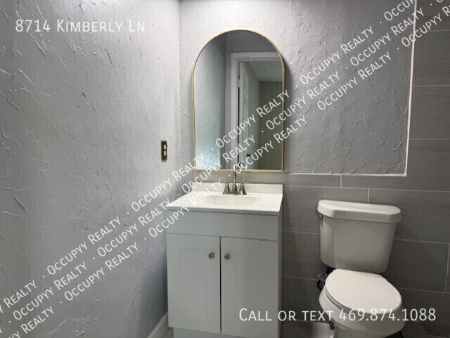 Building Photo - 8714 Kimberly Ln