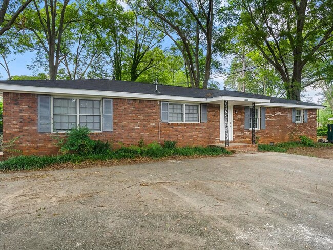 Building Photo - 2540 Joe Jerkins Blvd