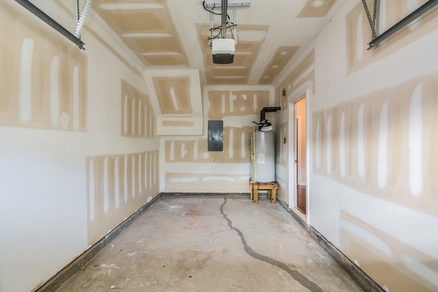 Building Photo - 650 Ganyard Farm Way, 43