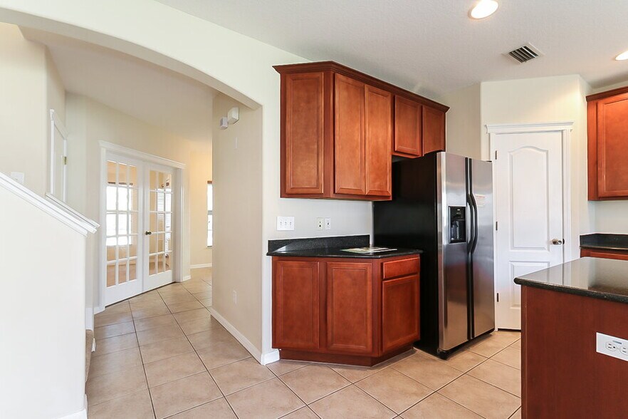 Building Photo - 16217 Bridgewalk Dr